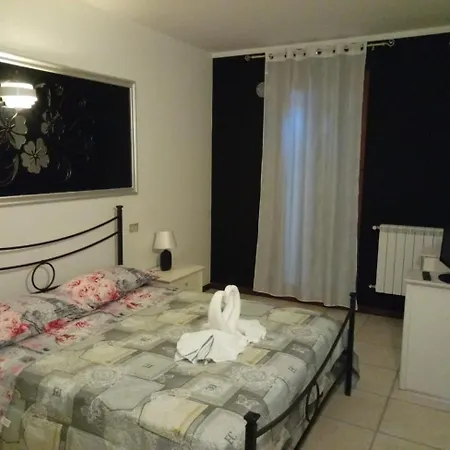 Napoleone Iii Apartmanhotel Solferino